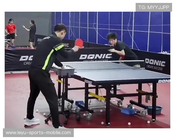 宁波乒乓兄弟齐亮剑!黄友皓夺张继科杯冠军,乒乓世家续写辉煌 宁波乒乓兄弟齐亮剑!黄友皓夺张继科杯冠军,乒乓世家续写辉煌