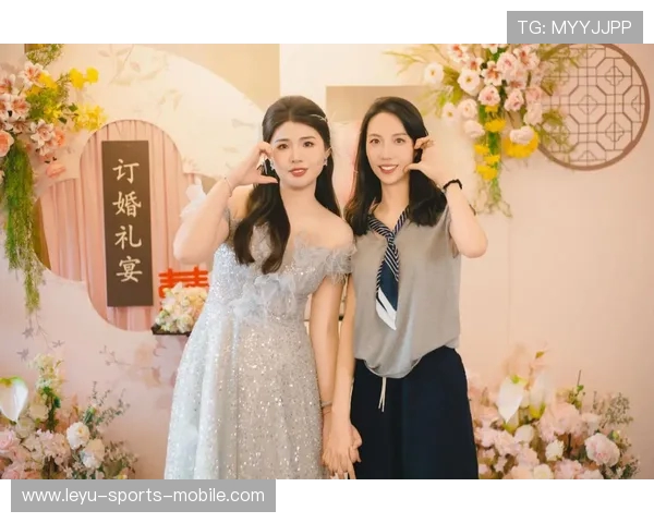 C 罗官宣订婚!15 克拉钻戒见证 9 年爱情,48 亿年薪自律男神携未婚妻开启豪门新章 C 罗官宣订婚!15 克拉钻戒见证 9 年爱情,48 亿年薪自律男神携未婚妻开启豪门新章
